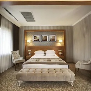 Hotel Kadak Garden
